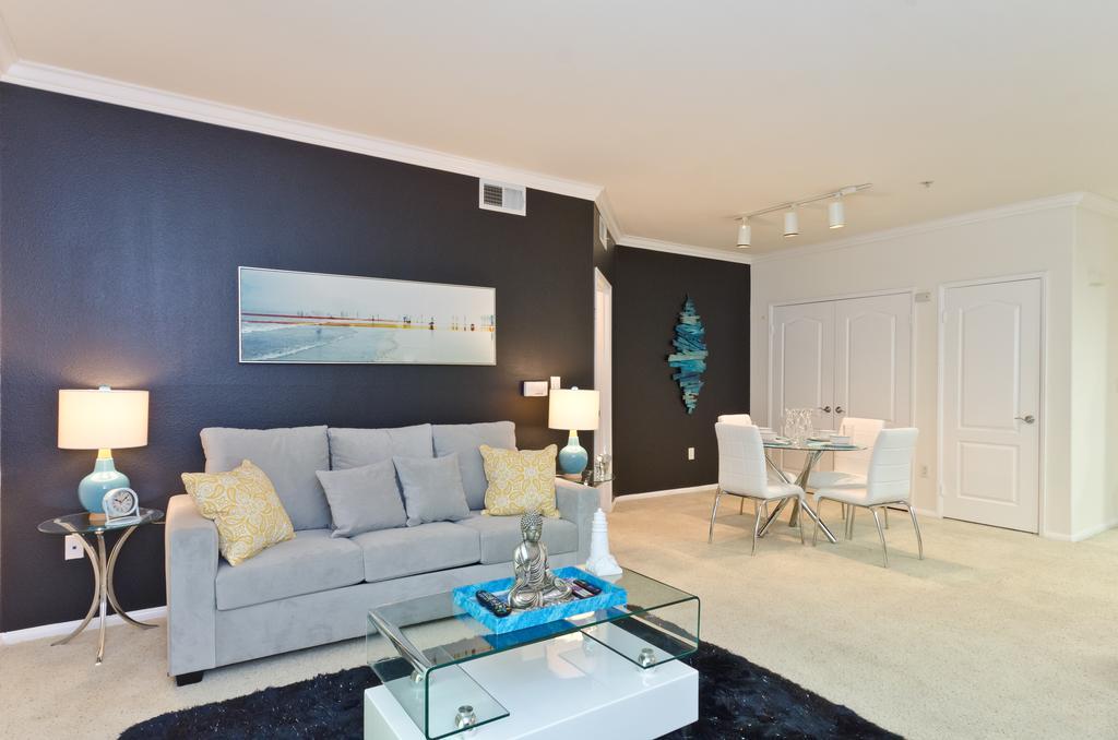 Popular Downtown La Bellagio Resort Suite Los Angeles Bagian luar foto